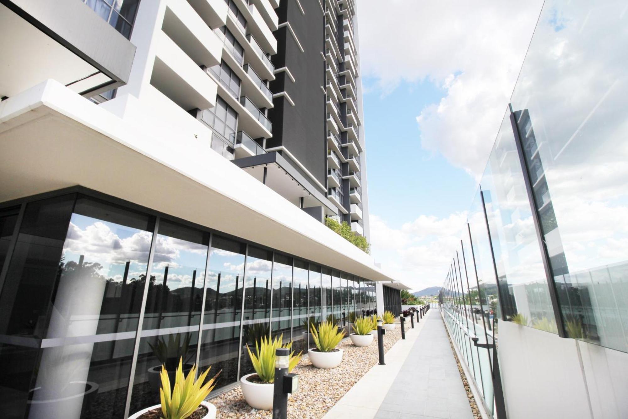 Hearty Milton Apartments Brisbane Exterior photo